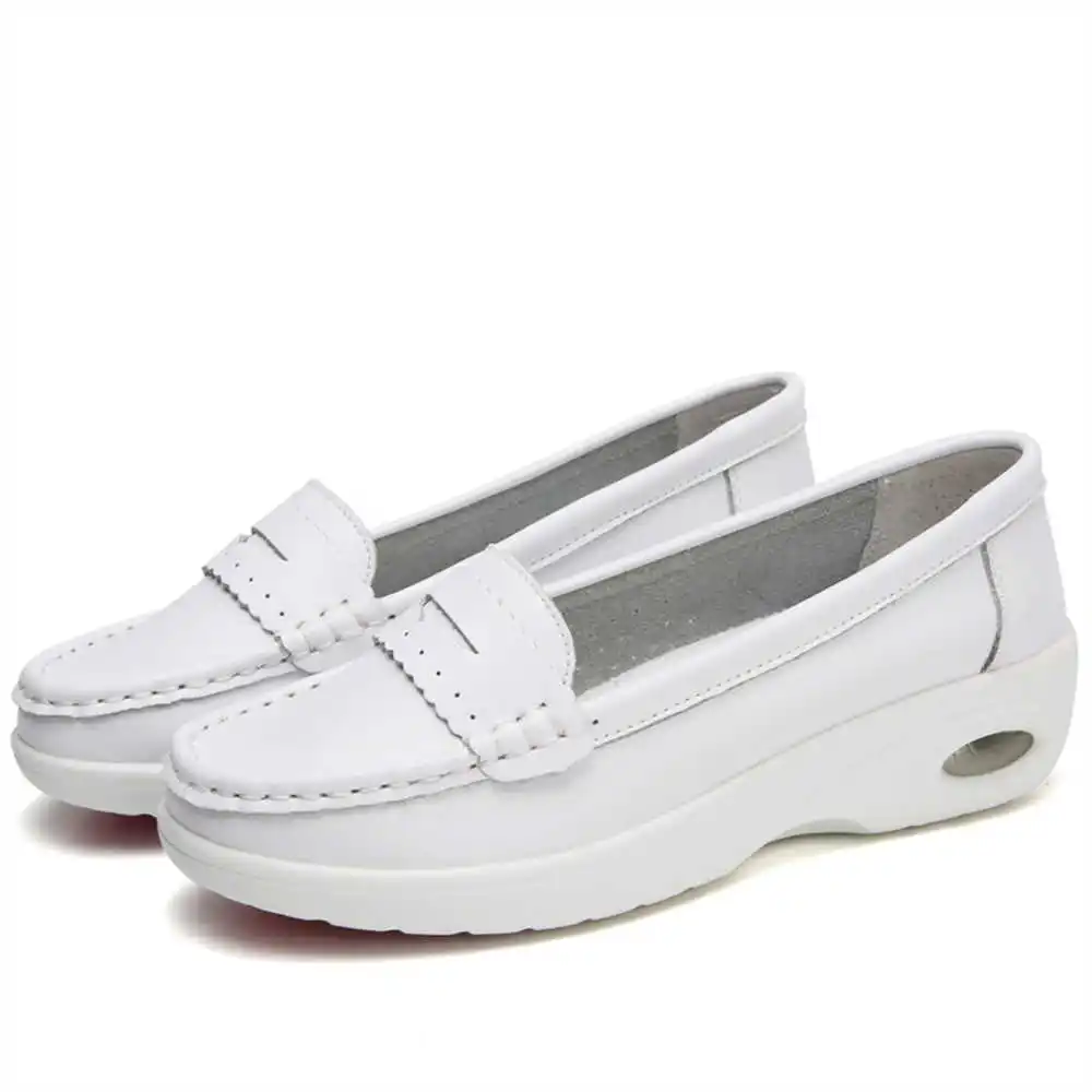 Thick Sole Slipon White Traine - مراجعة Formal Men Daily Wear Slippers وسعره